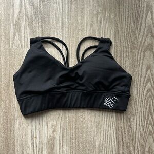 black sports bra